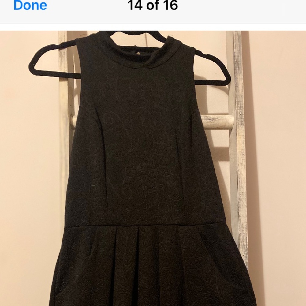 Women fit and flare black dress sz large